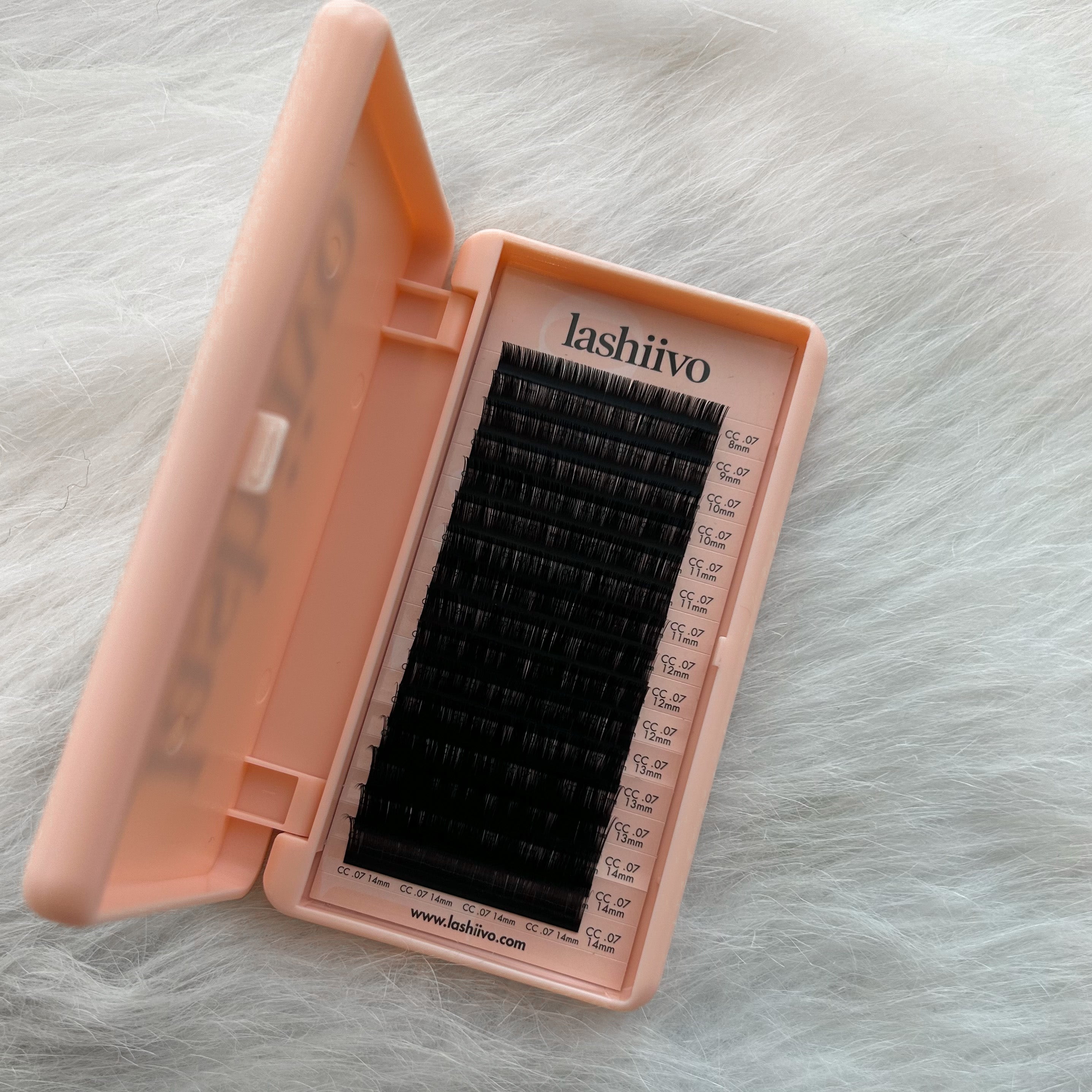 SOIE LASHES - 0.07 SINGLE LENGTH TRAY